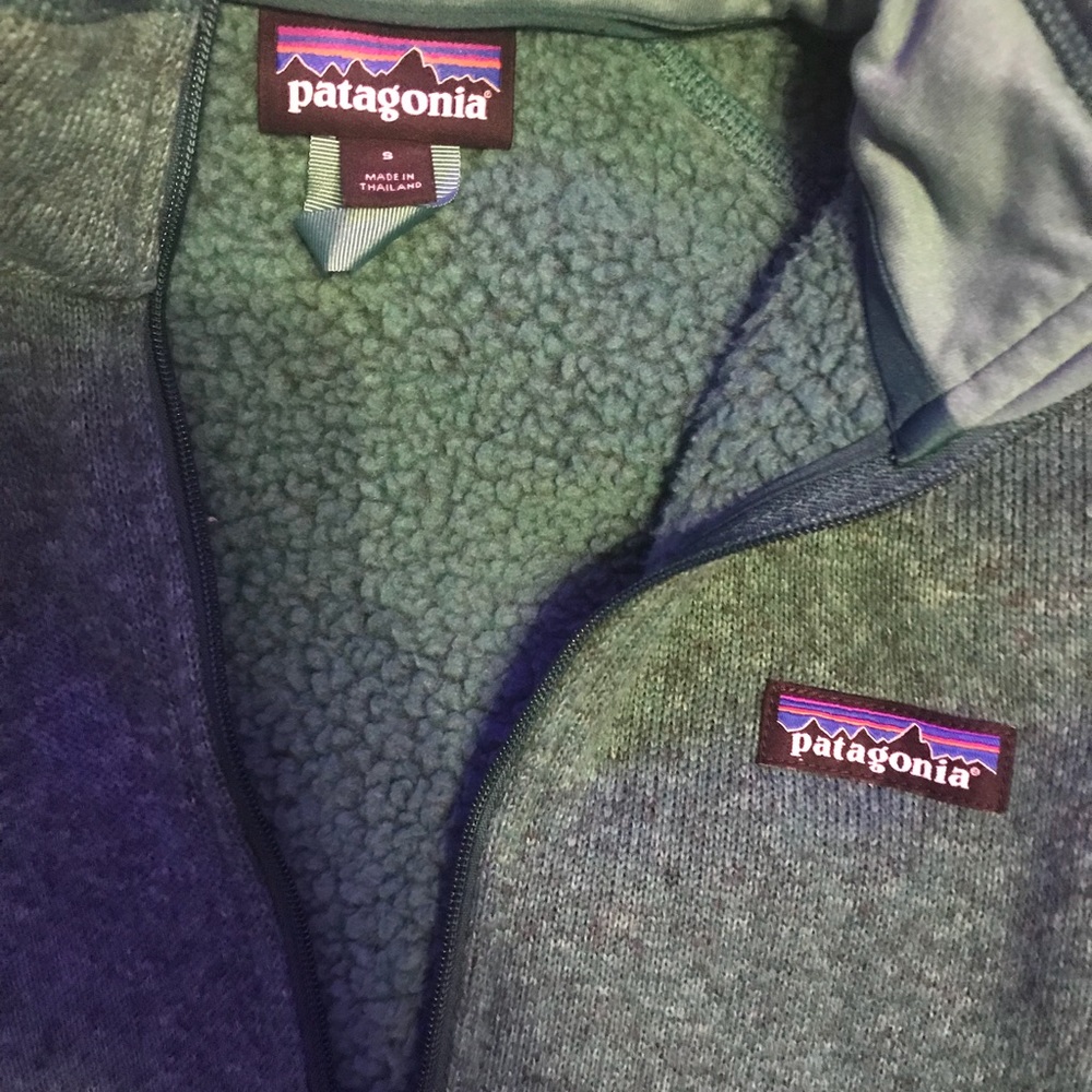 Dark green Patagonia quarter zip